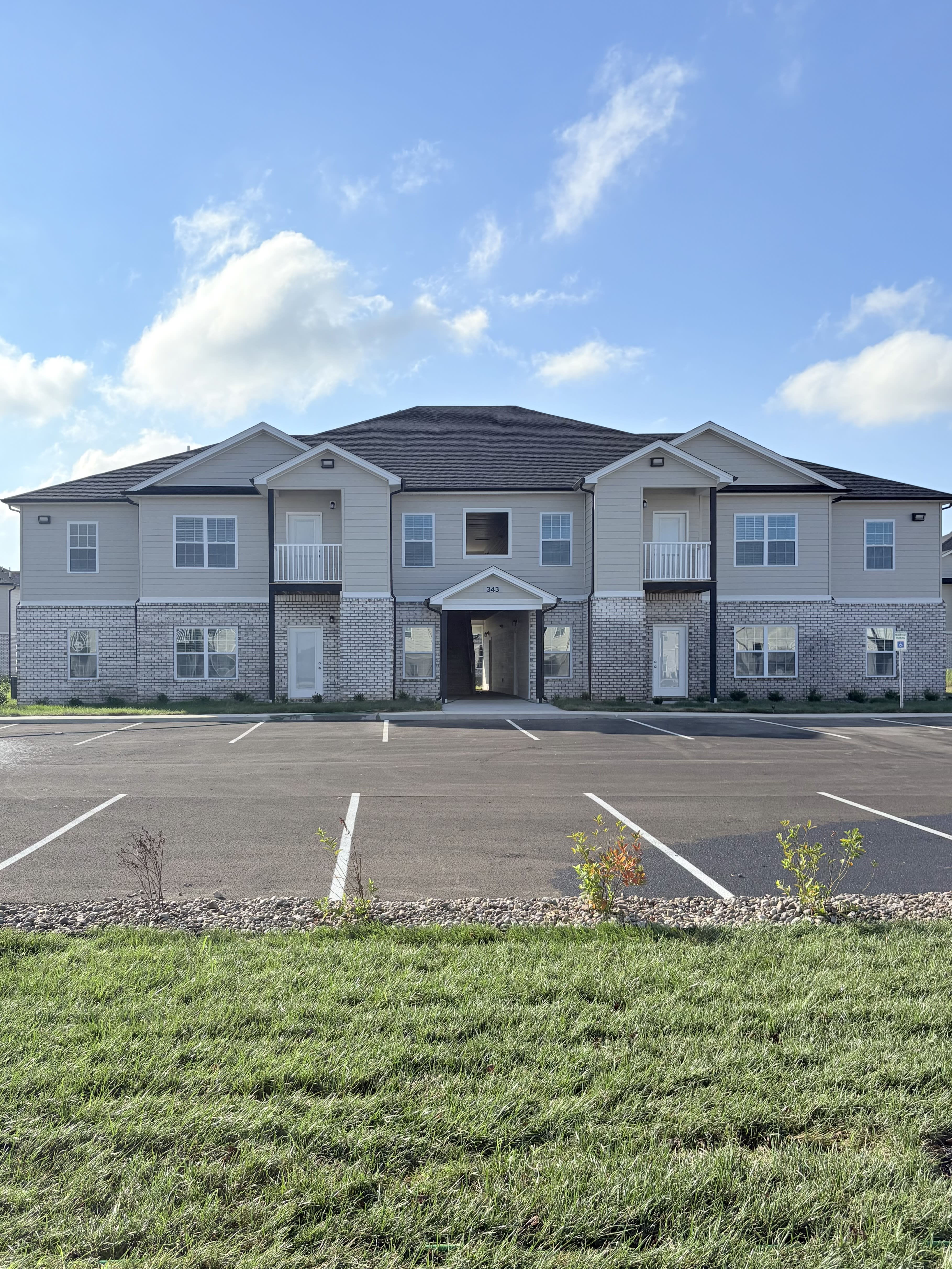 332 Hillview Mills Blvd – photo 1