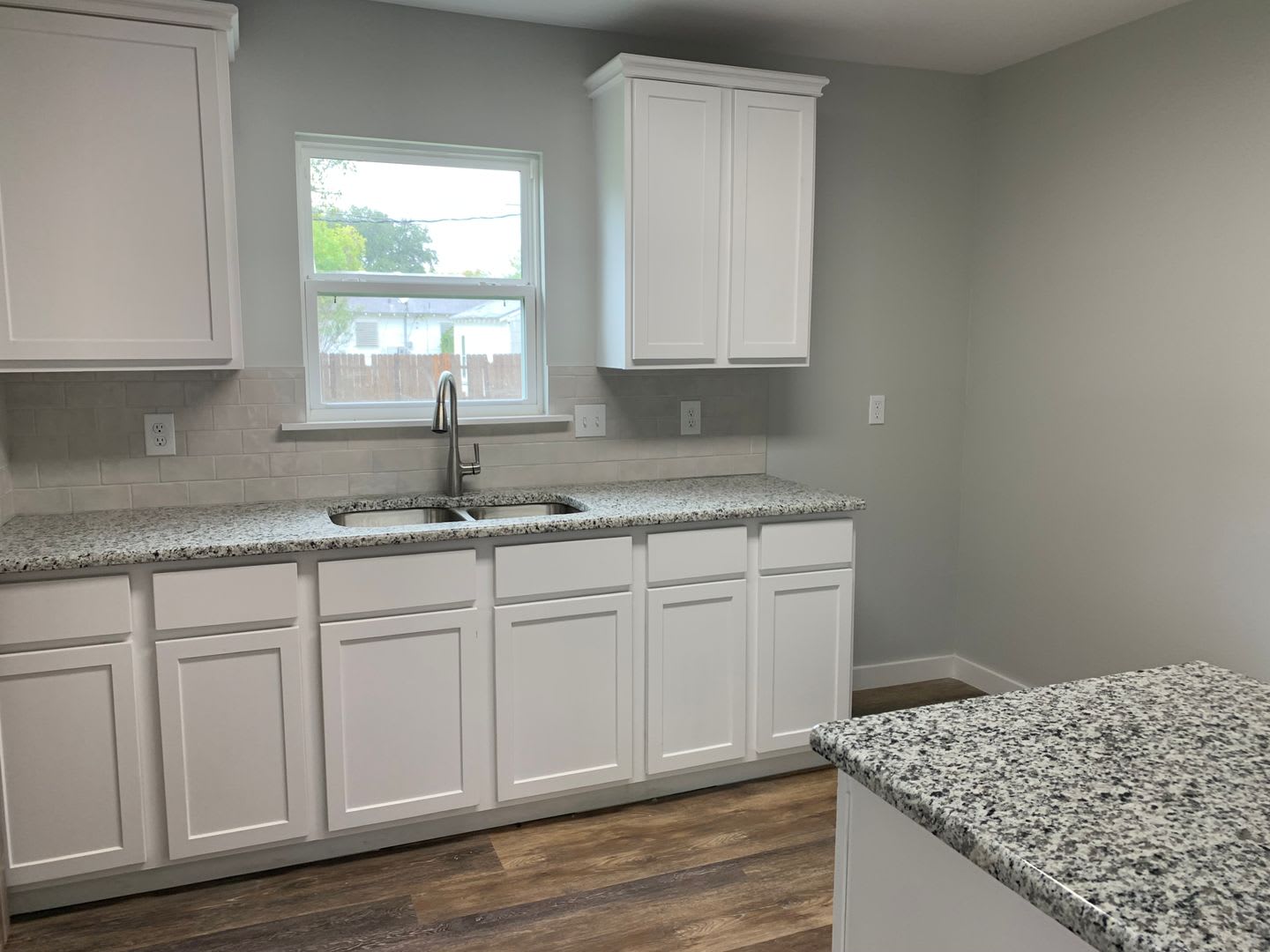 610 Caddo – photo 1