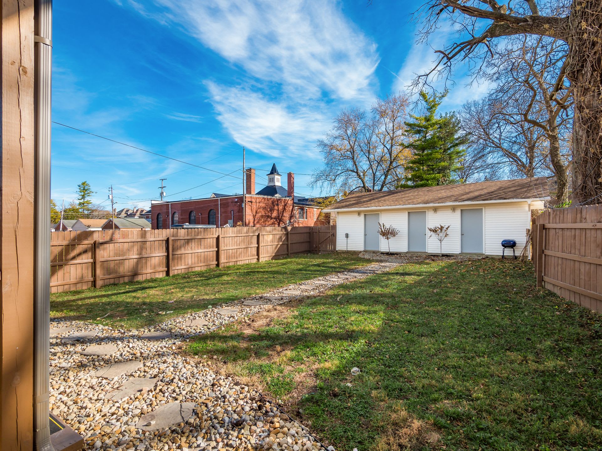 536 Oakwood Avenue – photo 2