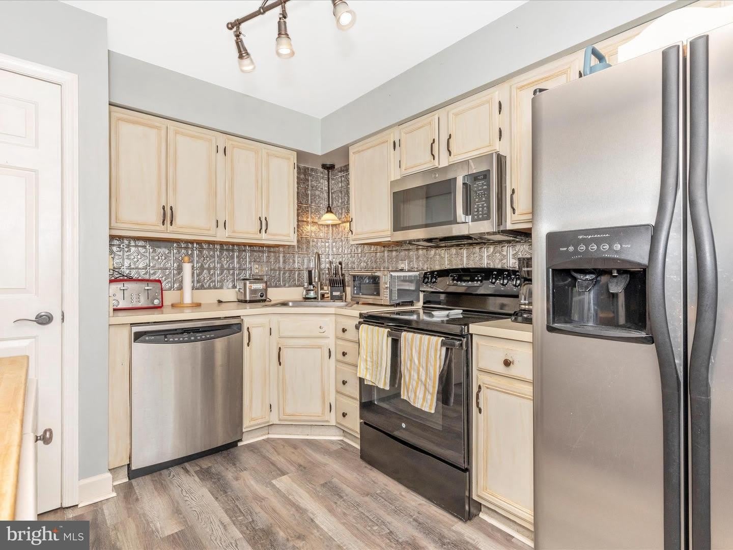 6338 TOWNCREST Court – photo 2