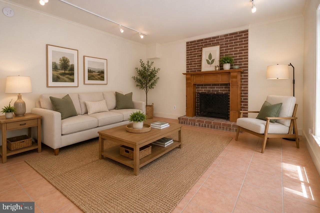 2 E FEDERAL Street – photo 3