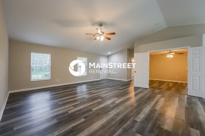 3317 57th Street West – photo 2