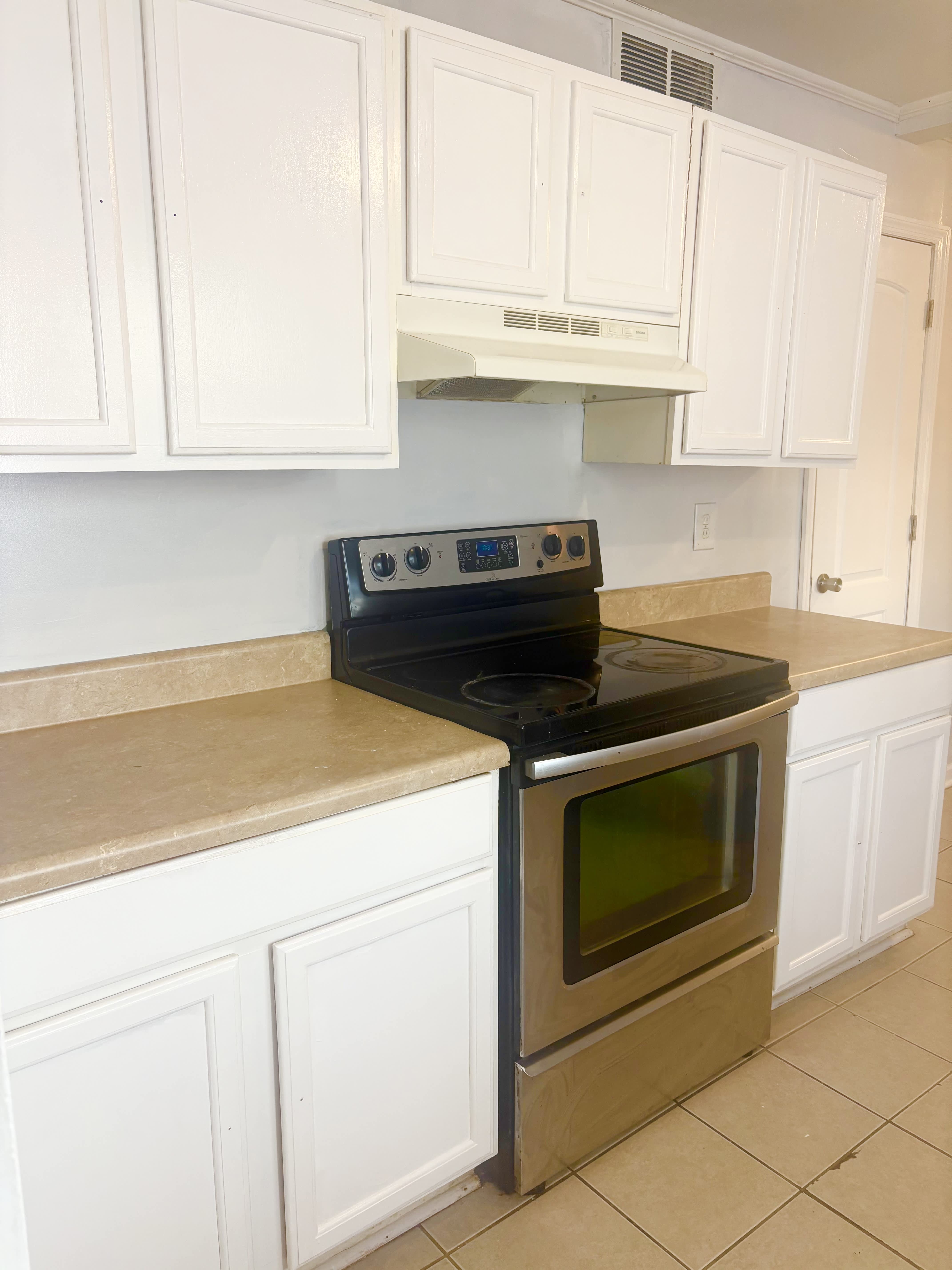 2564 Richmond Hill Rd – photo 2