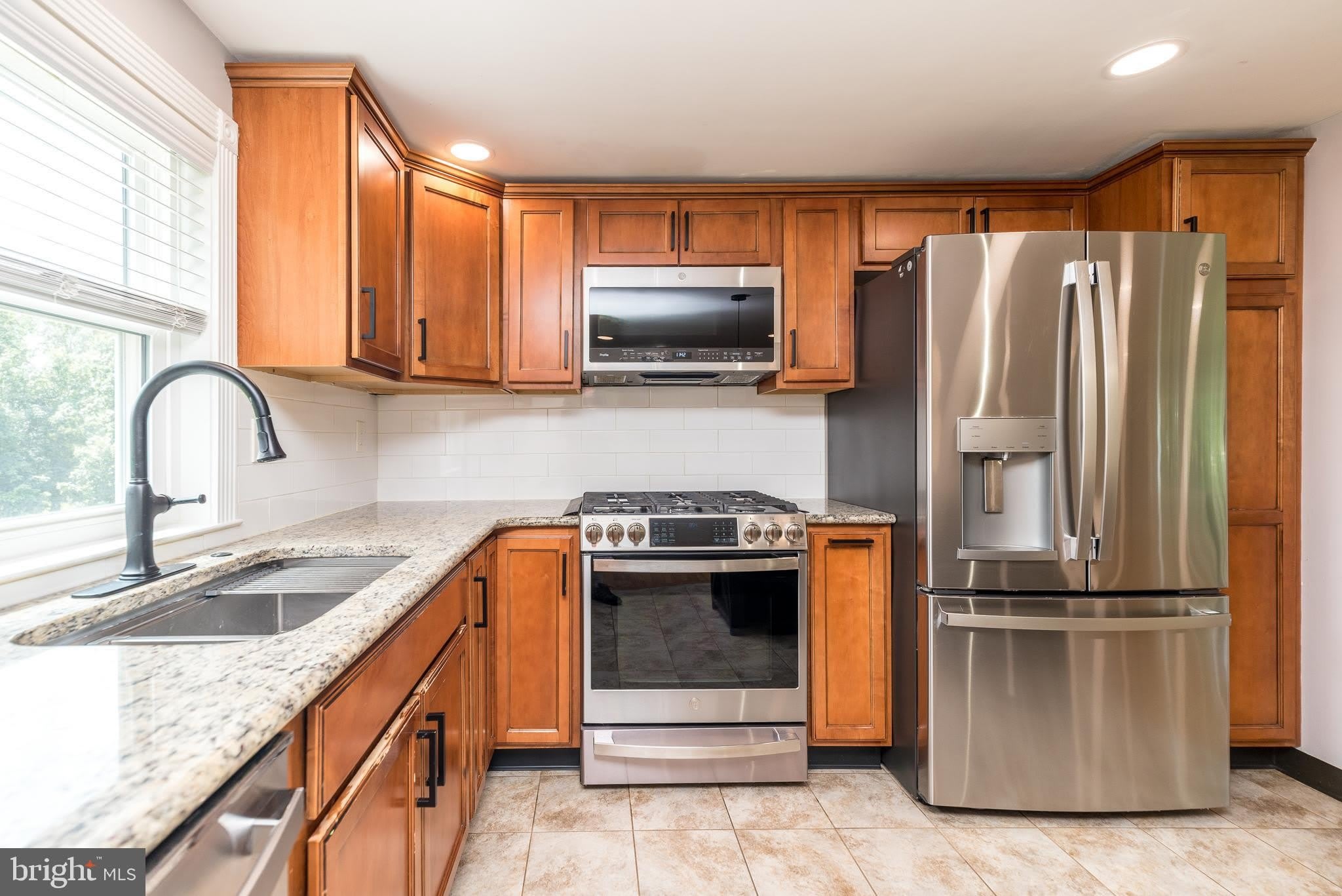 402 N LAYFIELD Road – photo 3