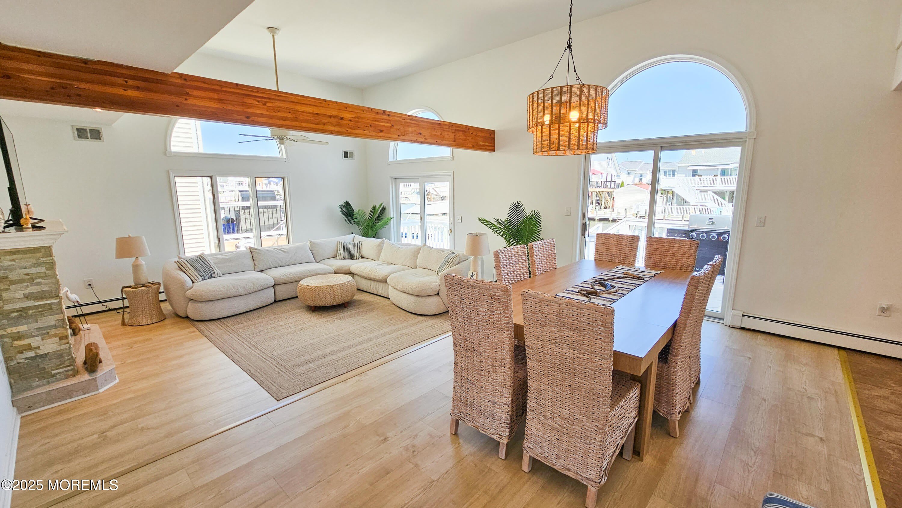 1386 Paul Boulevard – photo 4