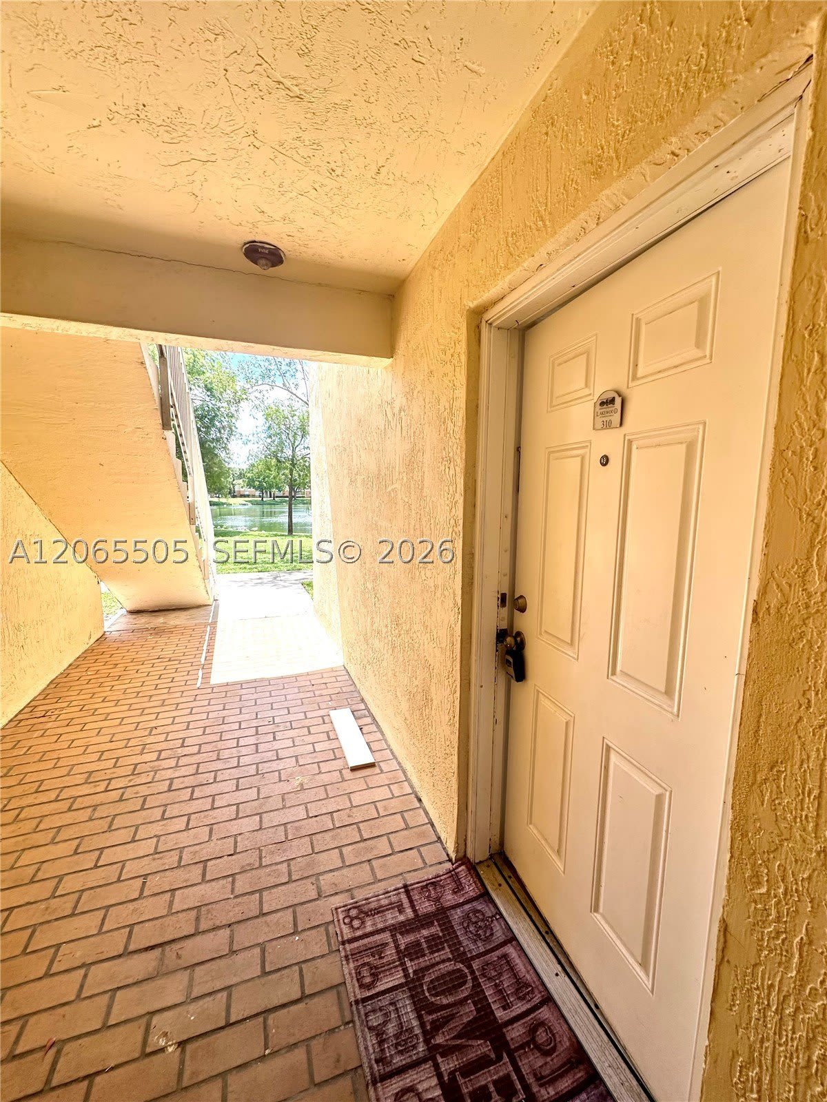 3630 N 56Th Ave – photo 3