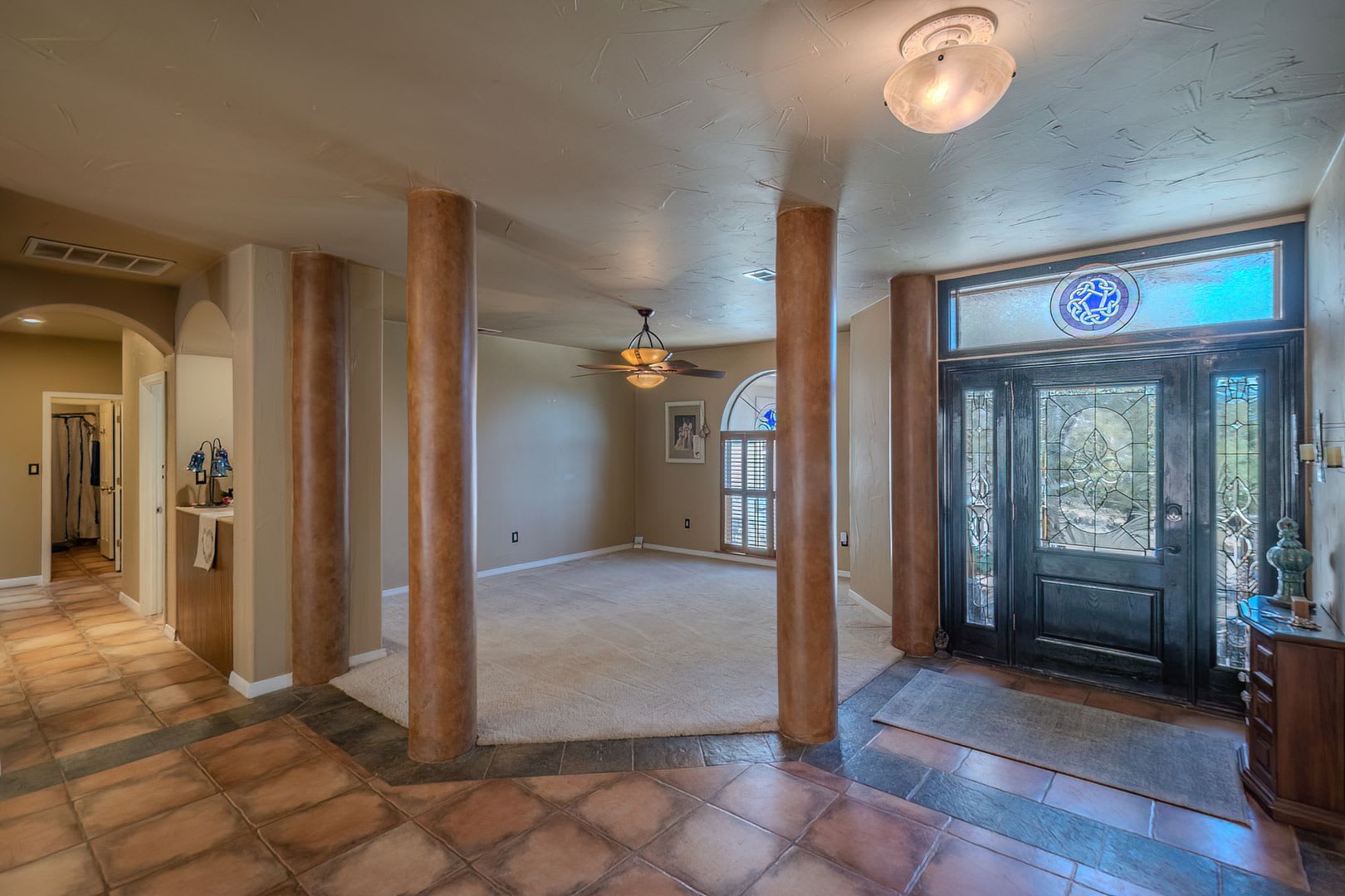 Spacious Single Level Four Bedroom Home In Gated Community – photo 3