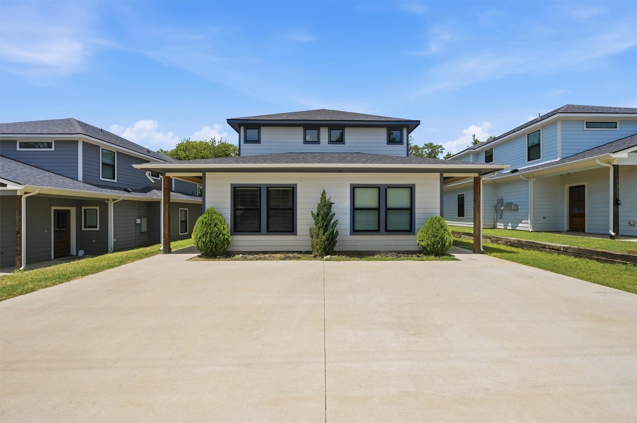 1315 S 5th Avenue – photo 2
