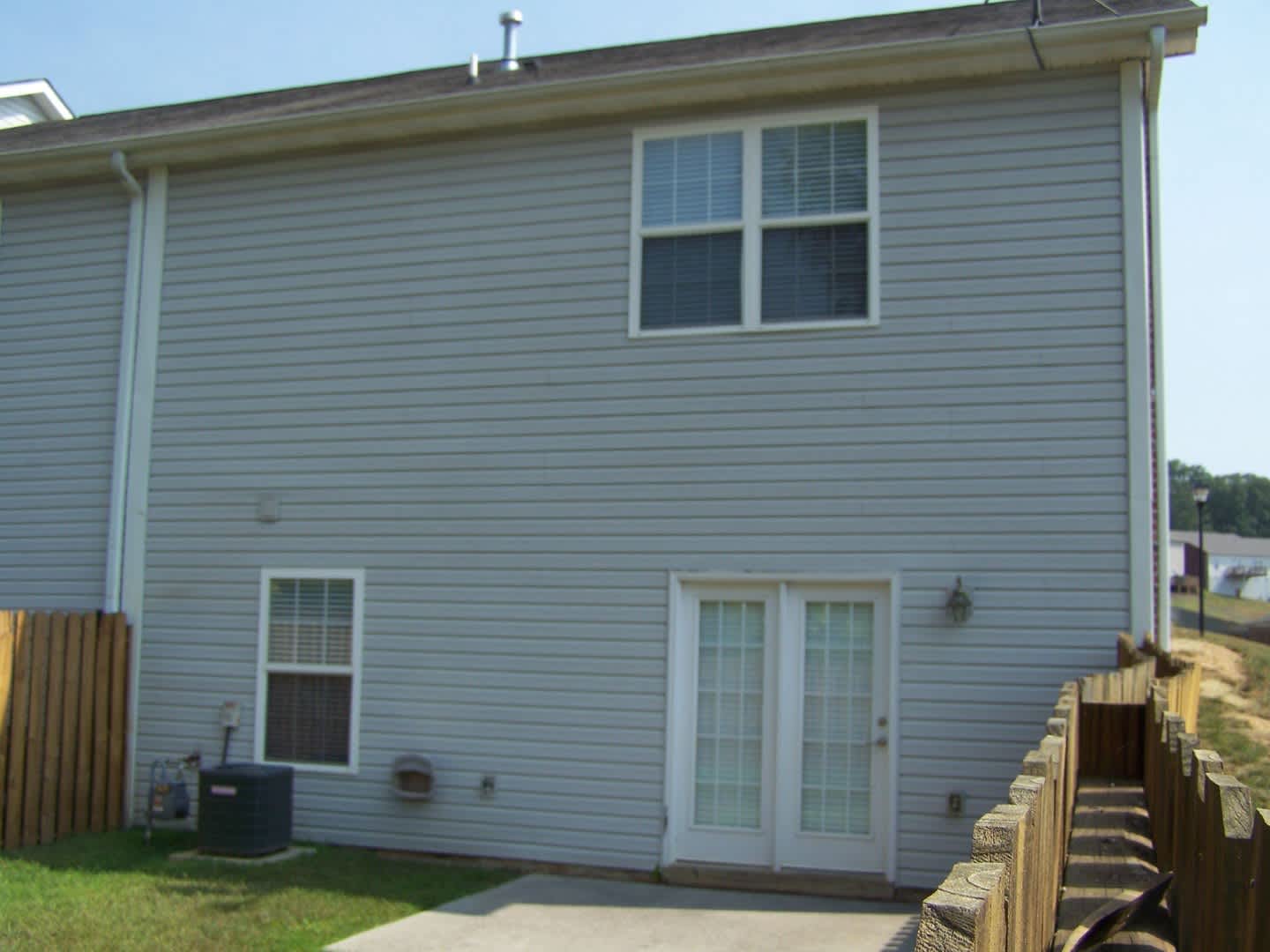 3 bed, 2 bath, 2 car garage w/ bonus room and fenced yard in W. Knoxville – photo 2