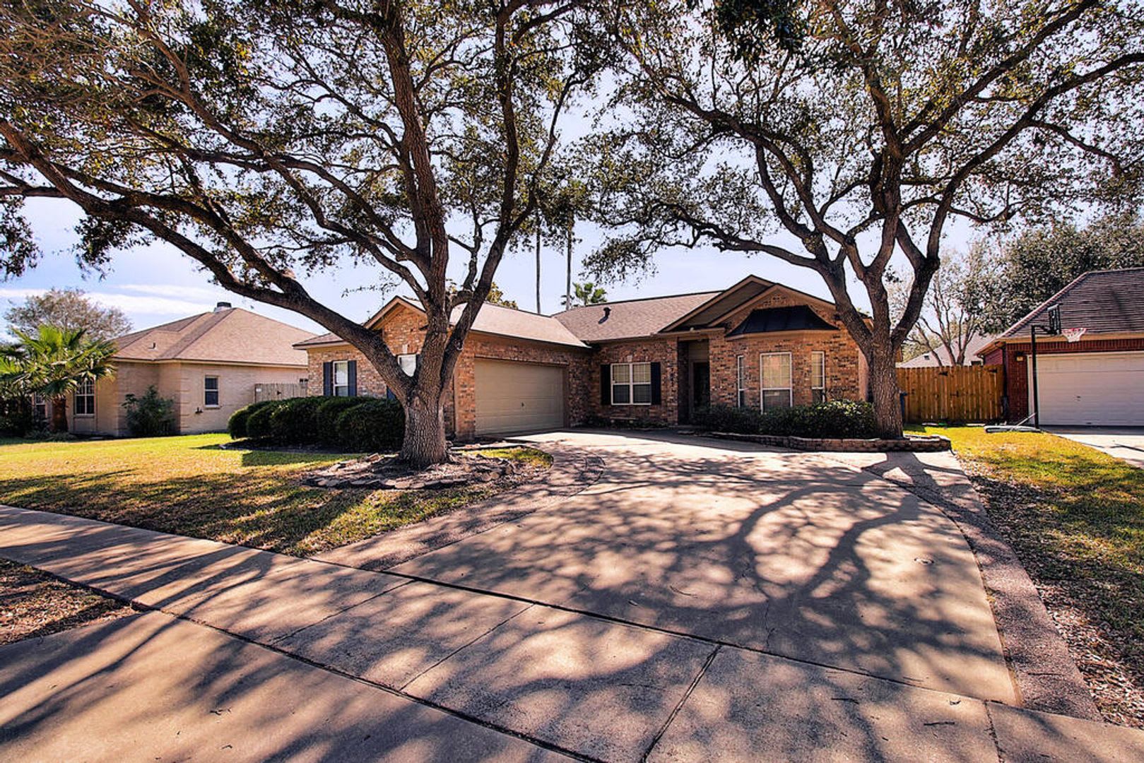 7642 Dallas – photo 1
