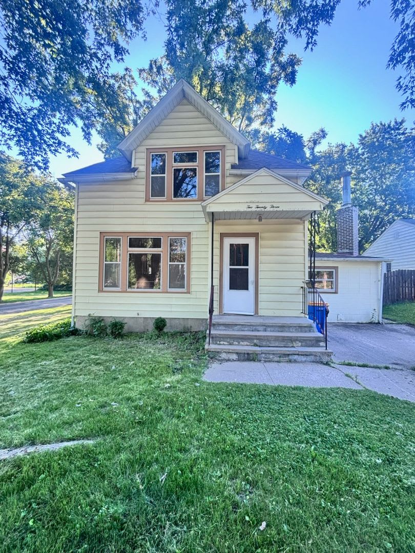 Charming 3 Bedroom 1 Bath Home in Owatonna – photo 2