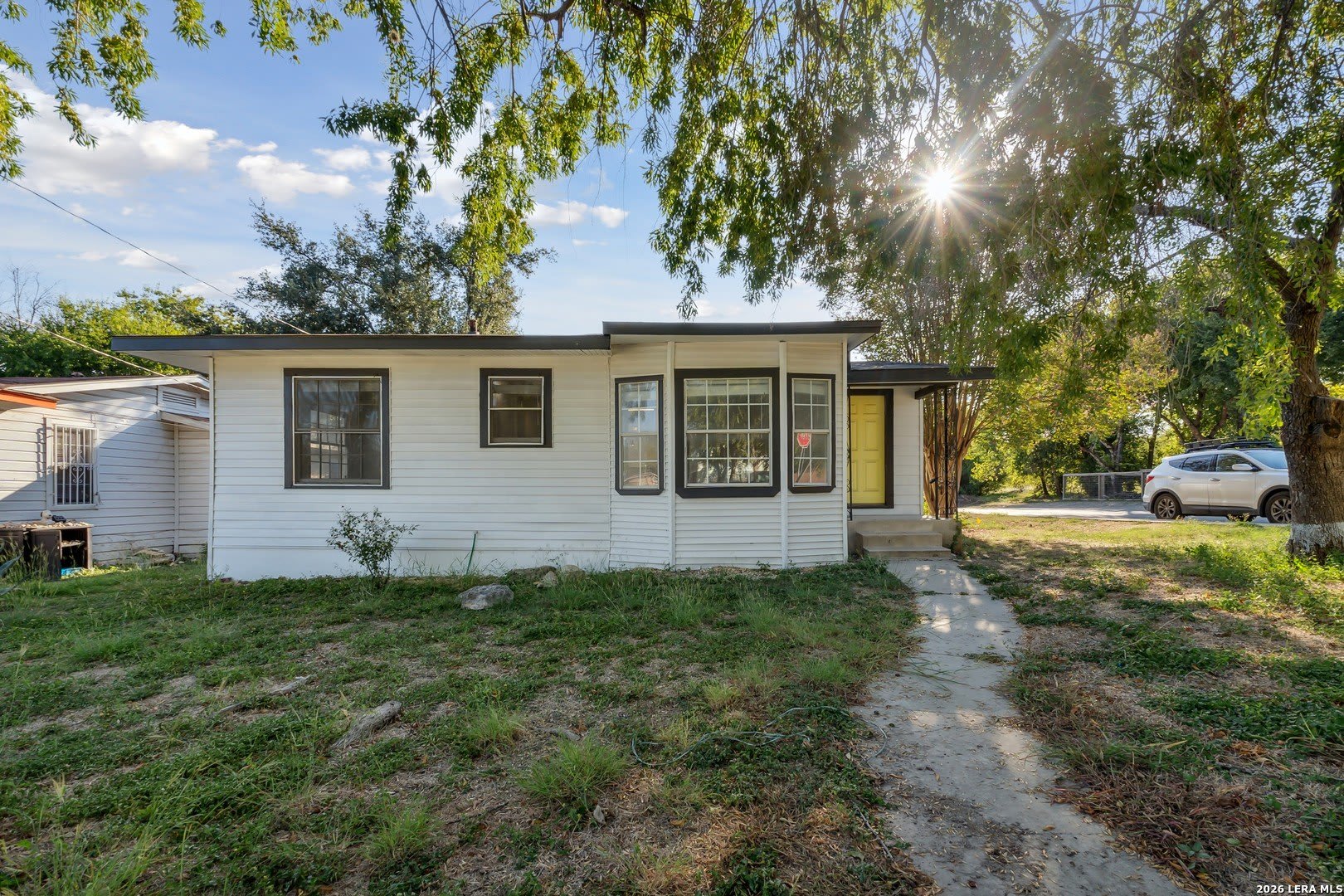 843 ZACHRY DR – photo 1