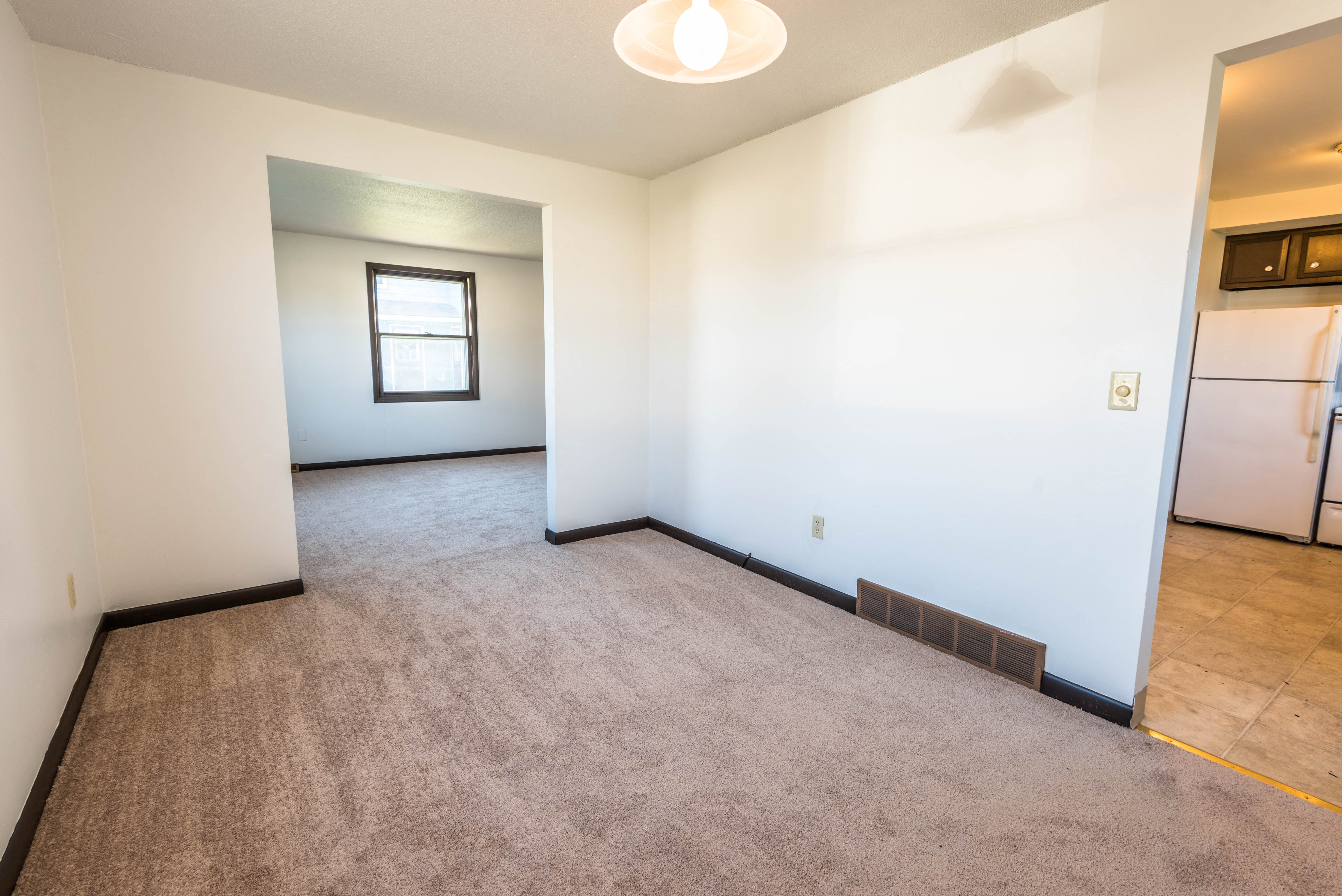 227 229 Kaymar Drive – photo 5