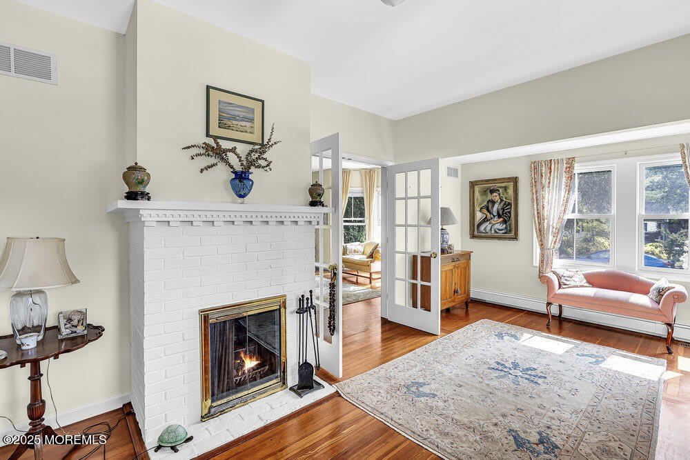 600 St Clair Avenue – photo 3