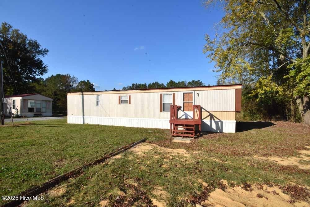1411 Diamond Lane – photo 2