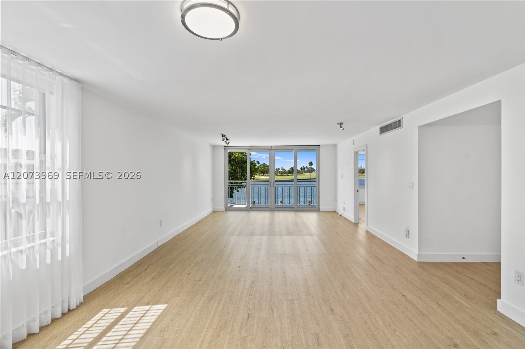 9250 W Bay Harbor Dr – photo 5