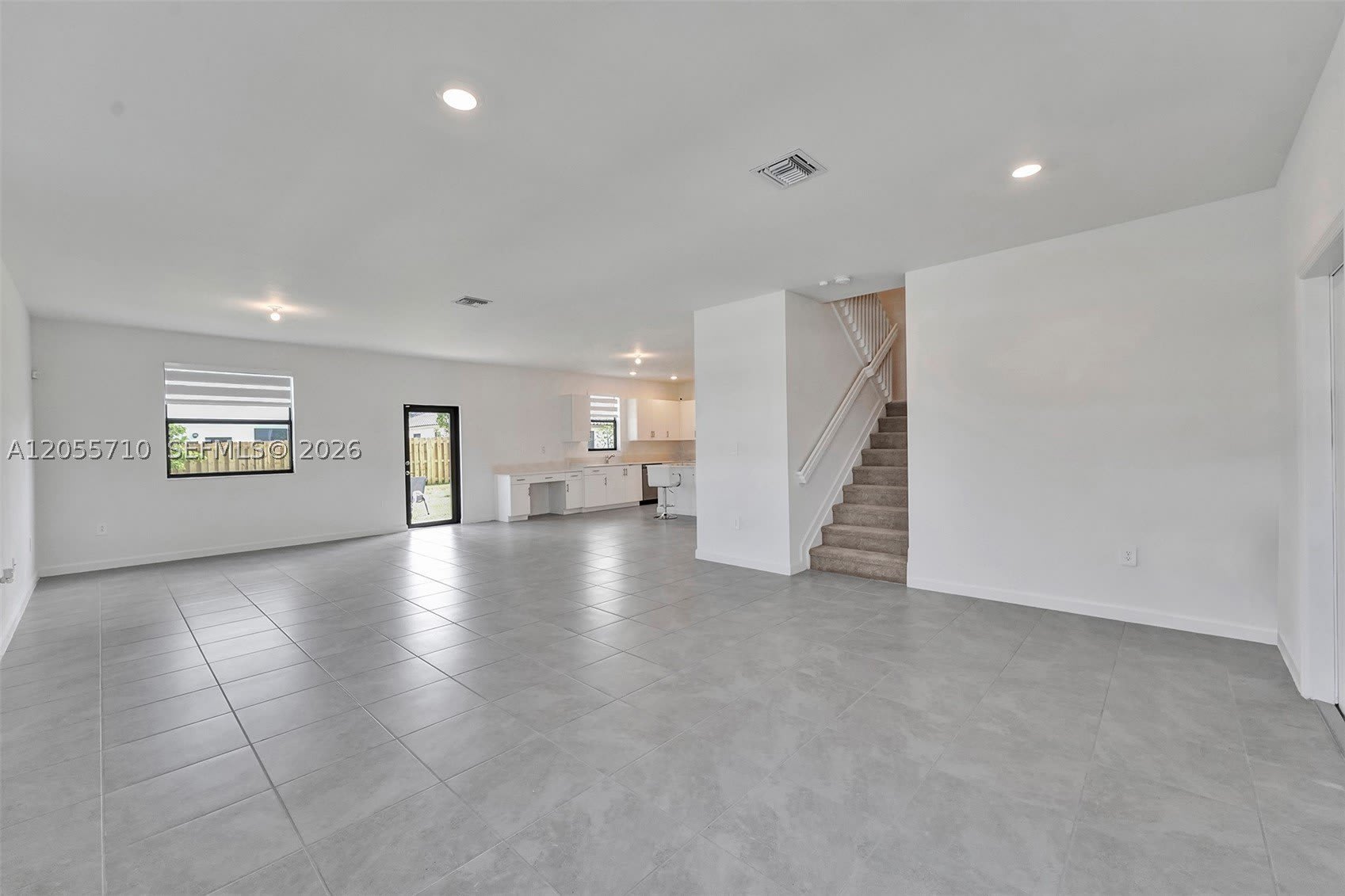 11904 SW 240th St – photo 2