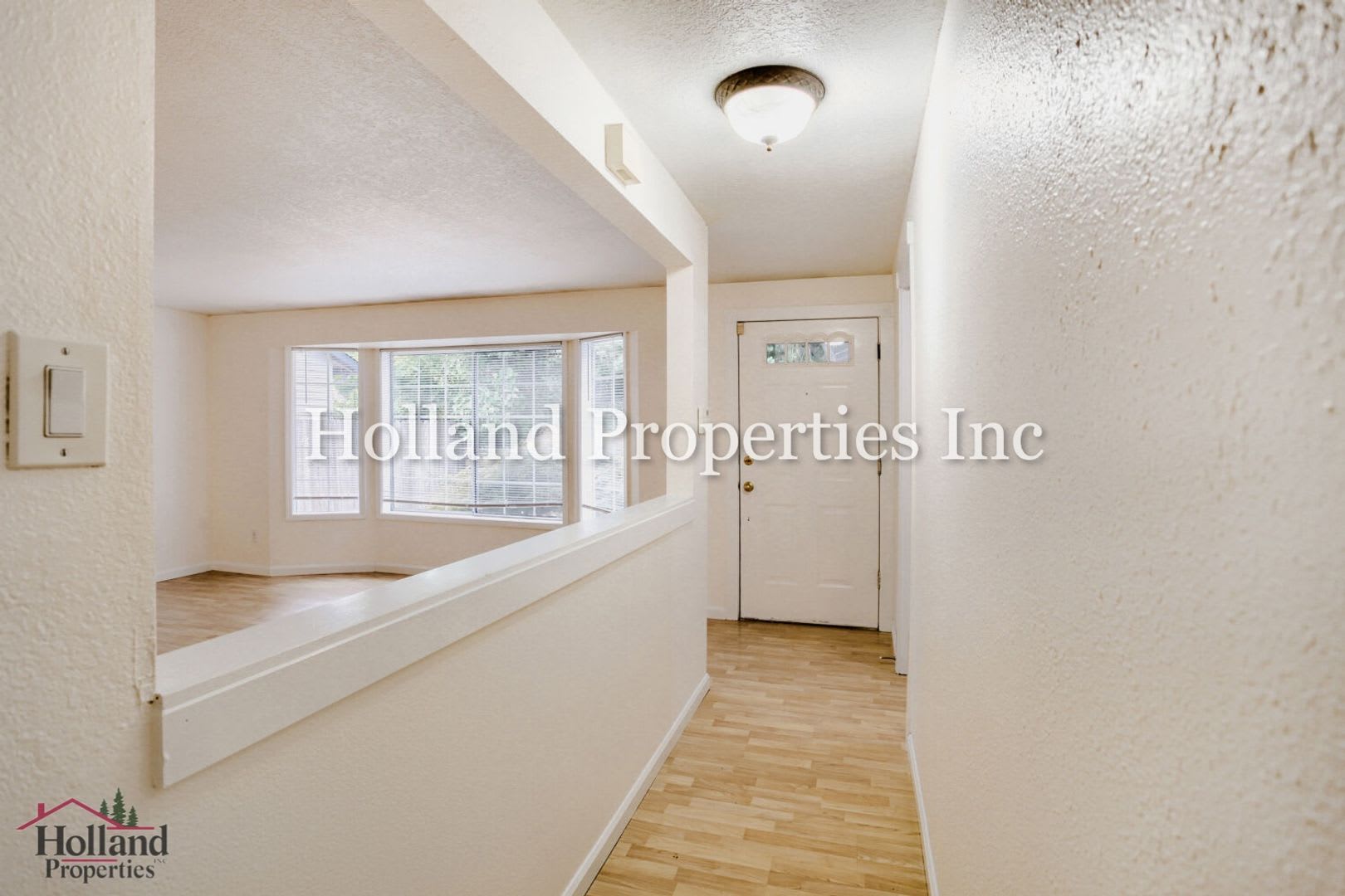 Upgraded Tigard Home with 2-Car Garage & Summerlake Park Nearby – photo 5