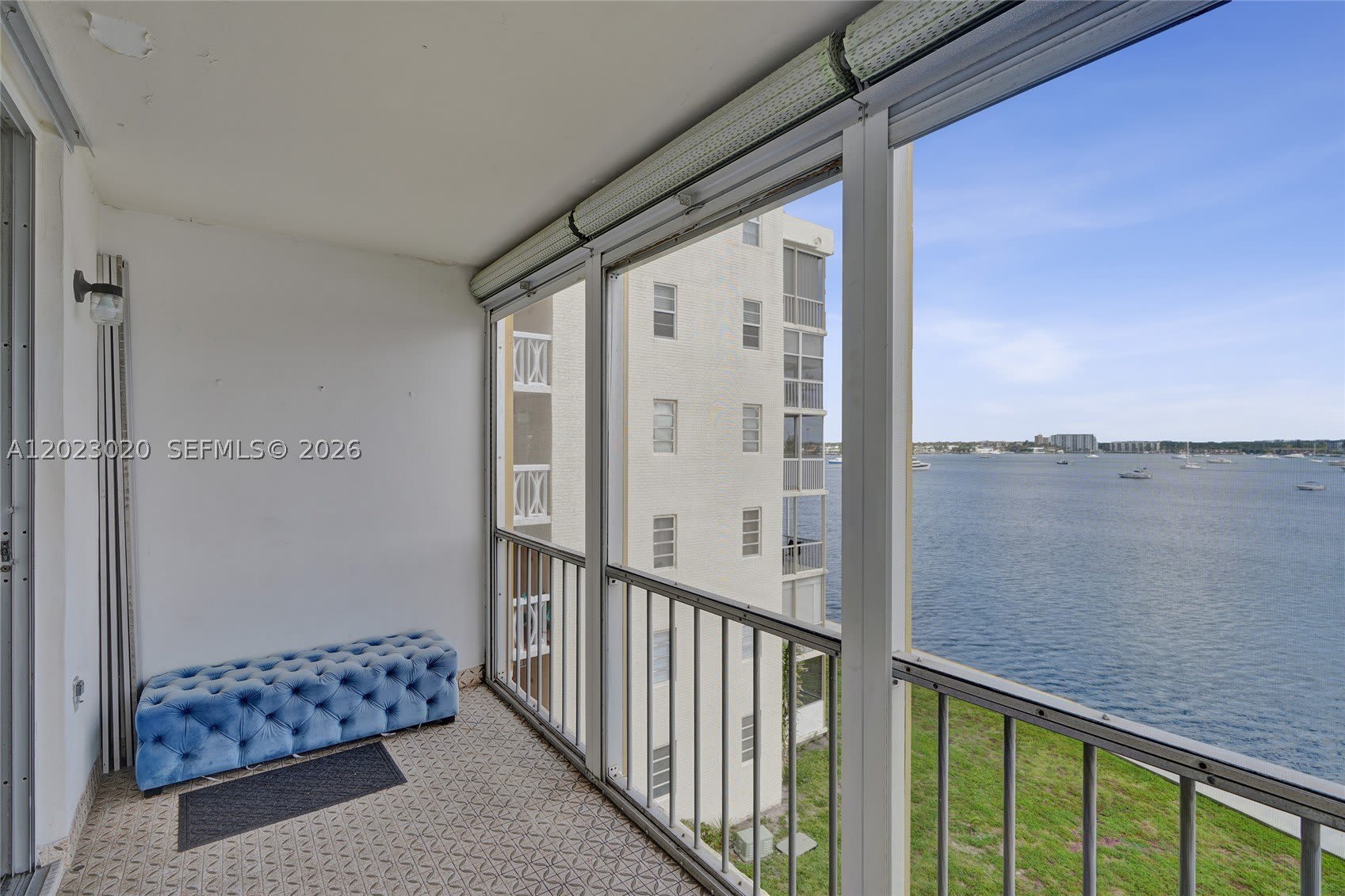 2920 Point East Dr – photo 2
