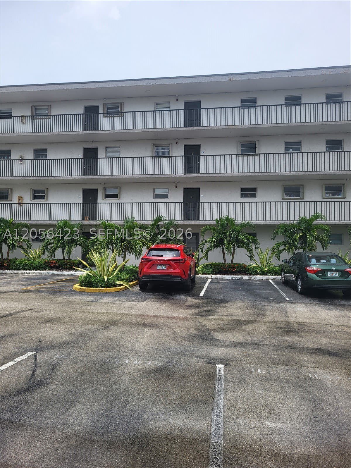 14140 SW 84th St – photo 1