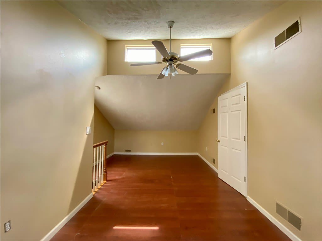 2628 Edwards Way – photo 3