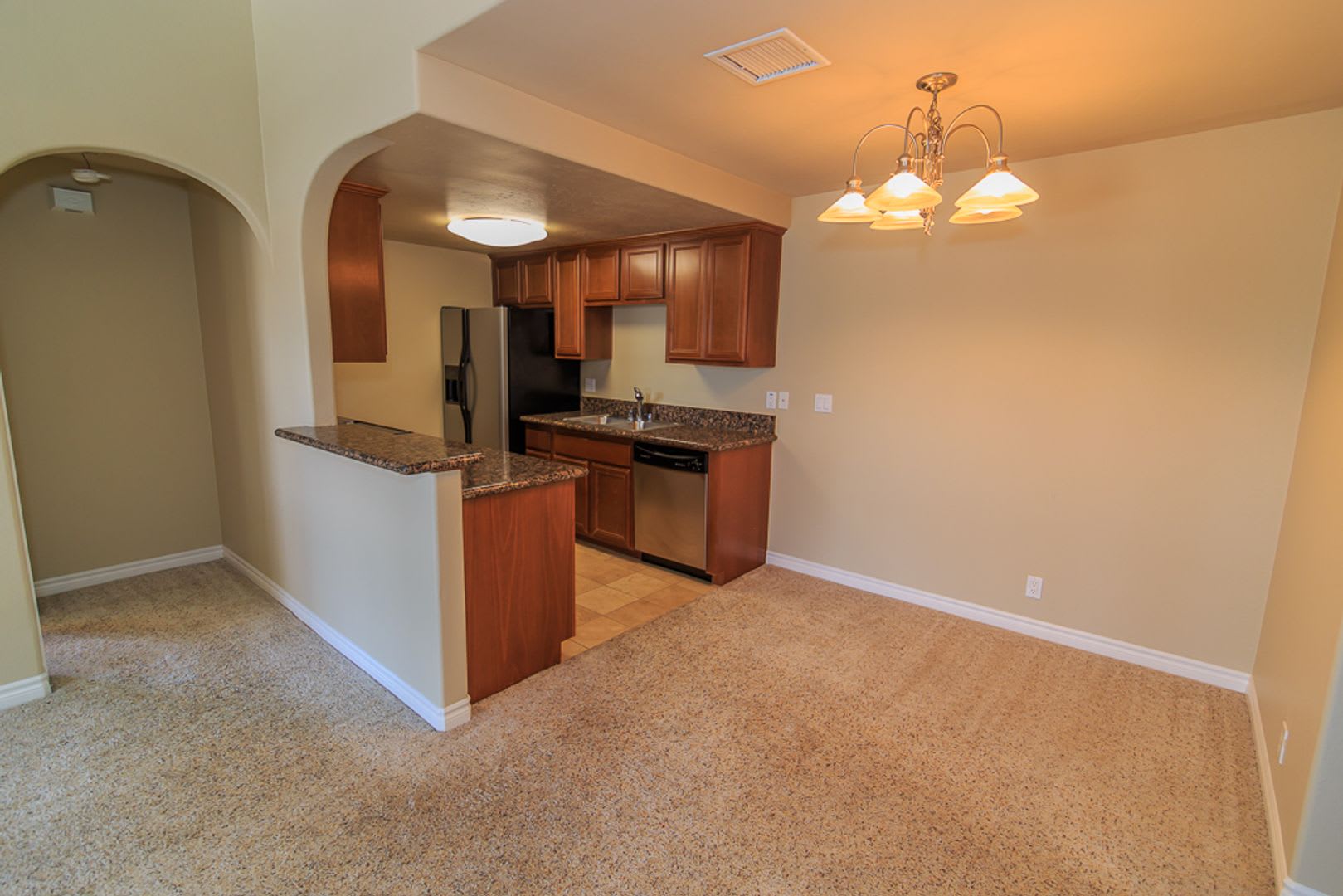 Awesome condo in gated community – photo 4