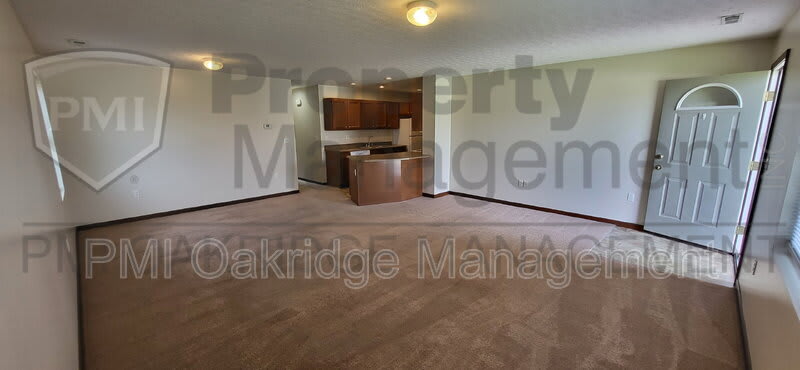 740 Meadow Glen Ave – photo 4