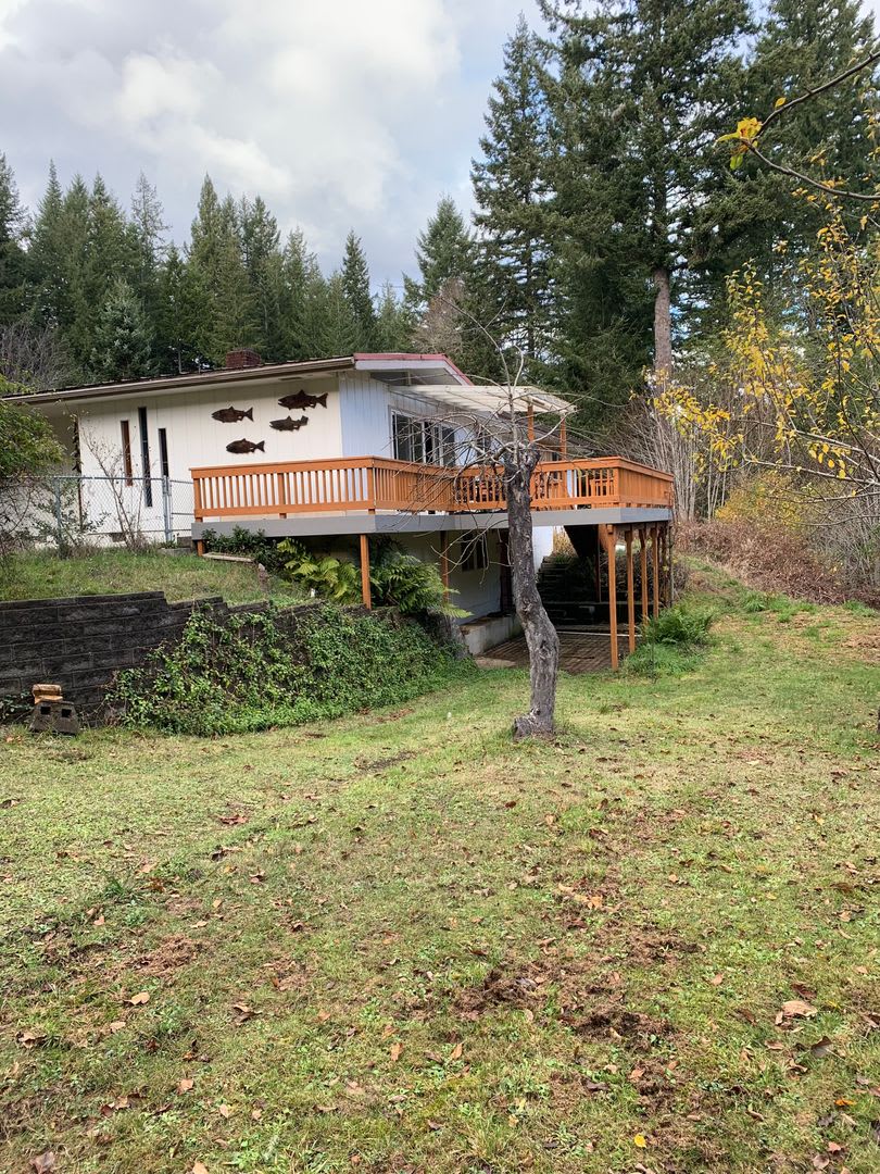 Peaceful Country Living – Beautiful 2 Bed, 2 Bath Home with Large Deck – photo 5