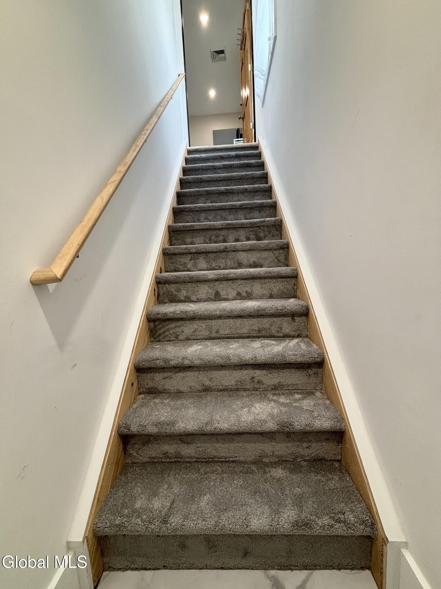 130 Woodlawn Avenue – photo 2