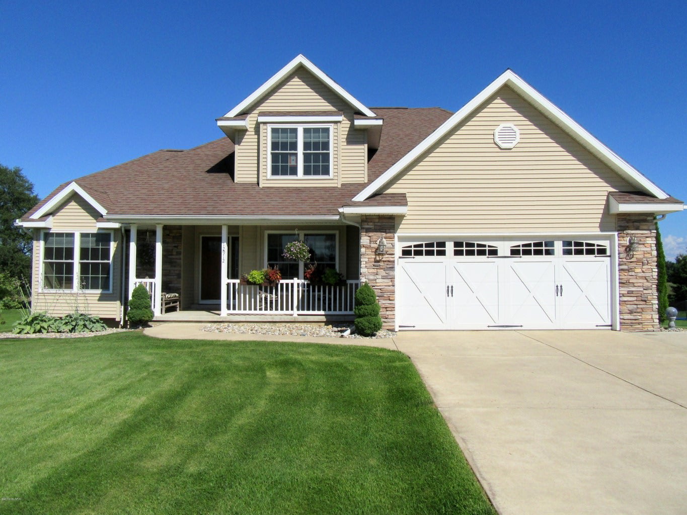 12912 Silver Springs Ln – photo 3