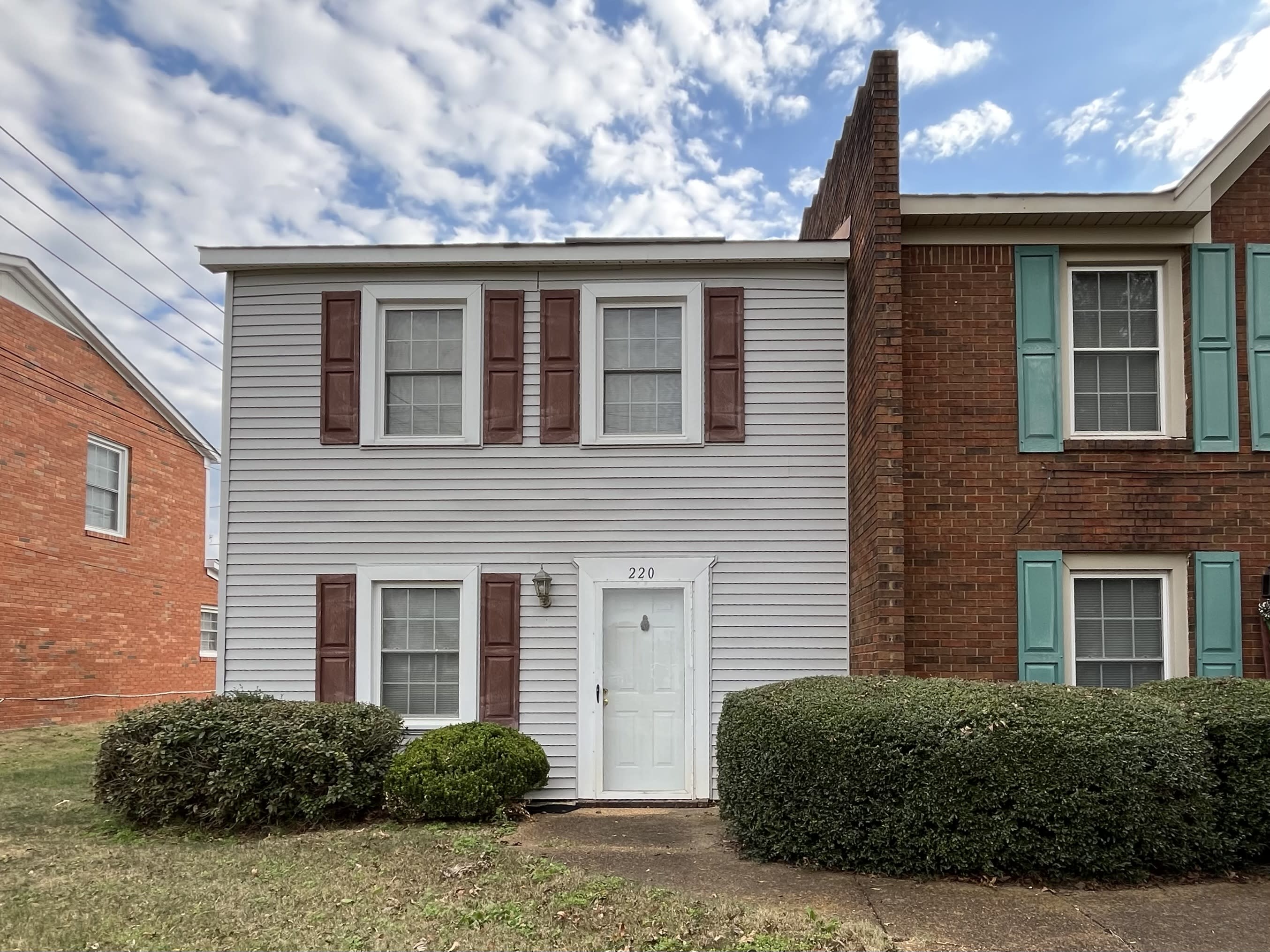 220 Hickory Trail – photo 1