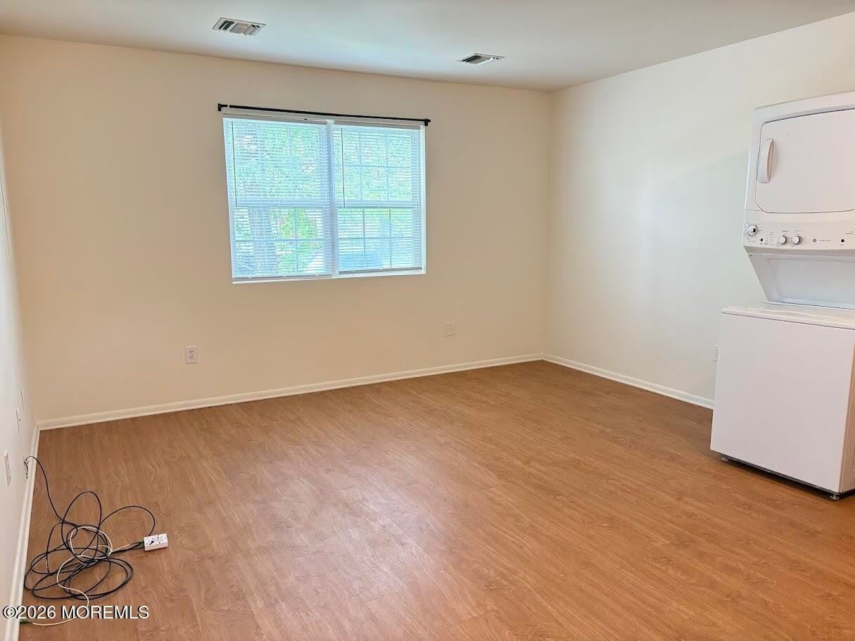 548 Clark Avenue – photo 2