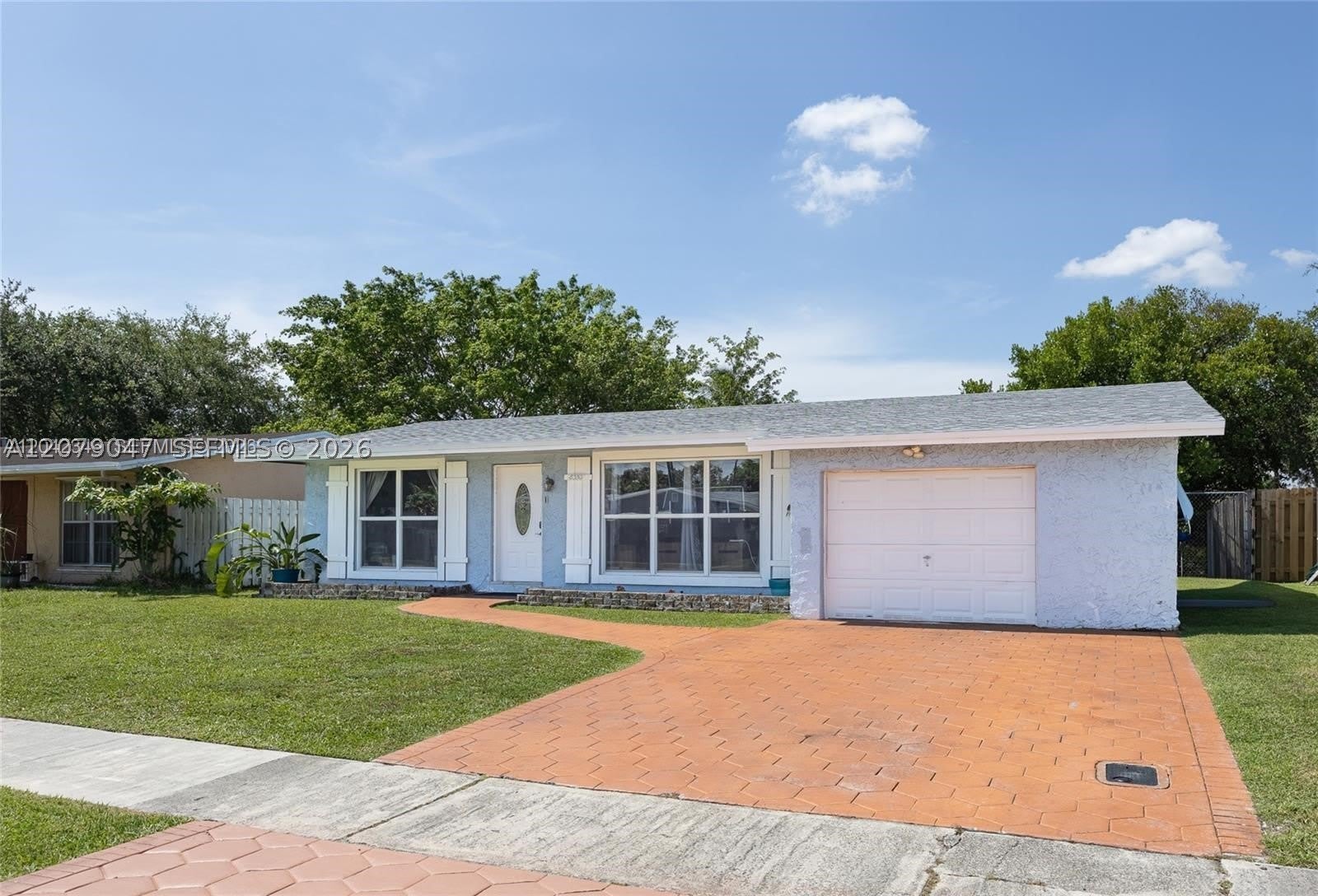 8350 NW 27th Pl – photo 2