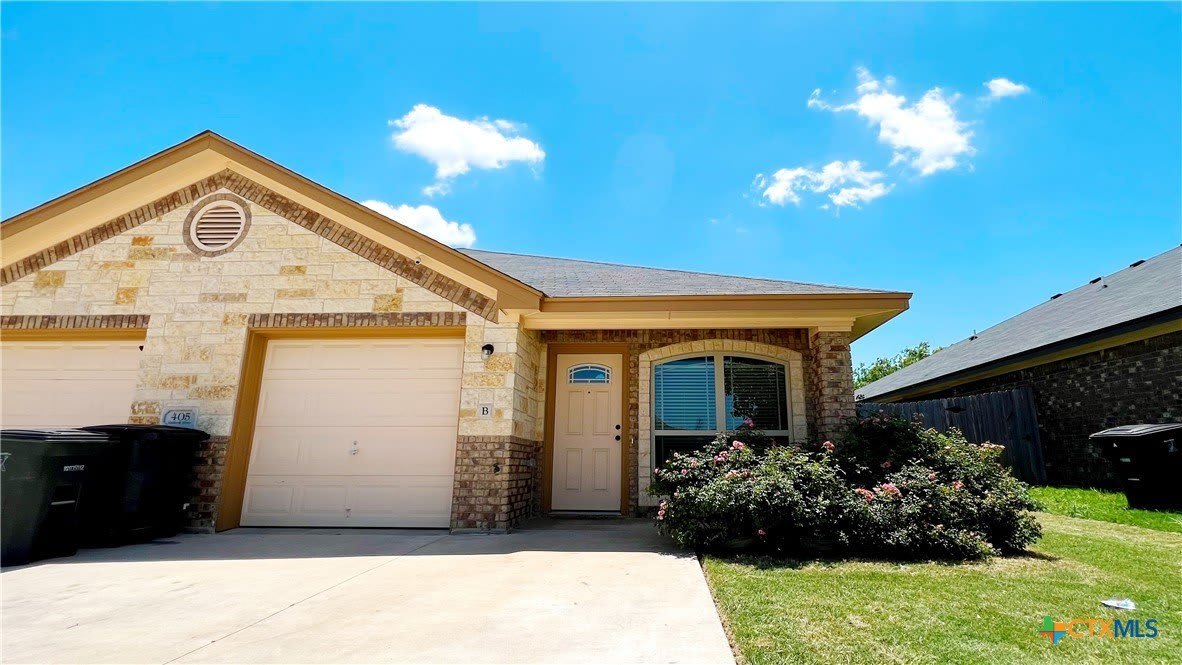 405 Sladecek Drive – photo 2