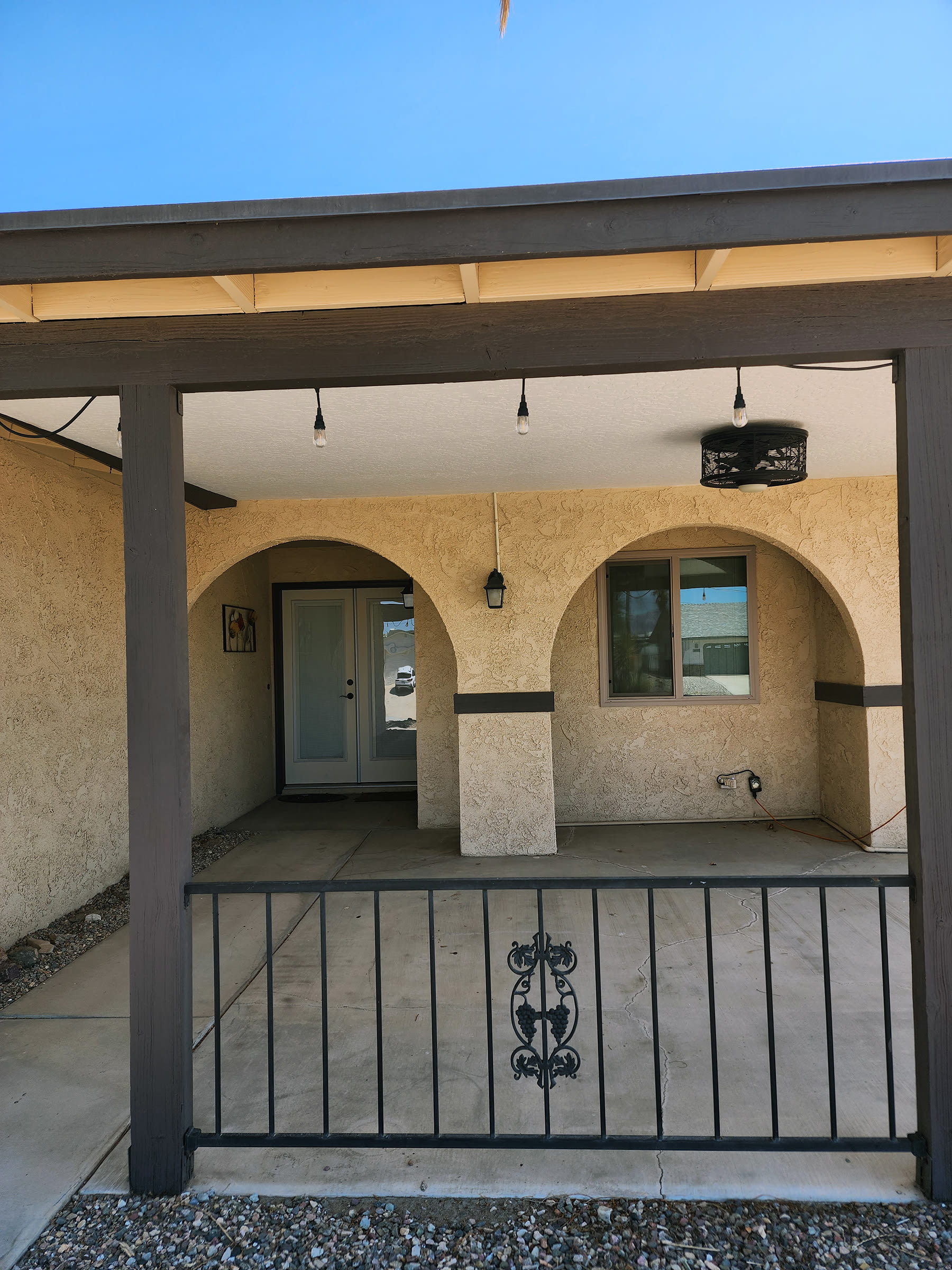 1896 Willow Ave – photo 2