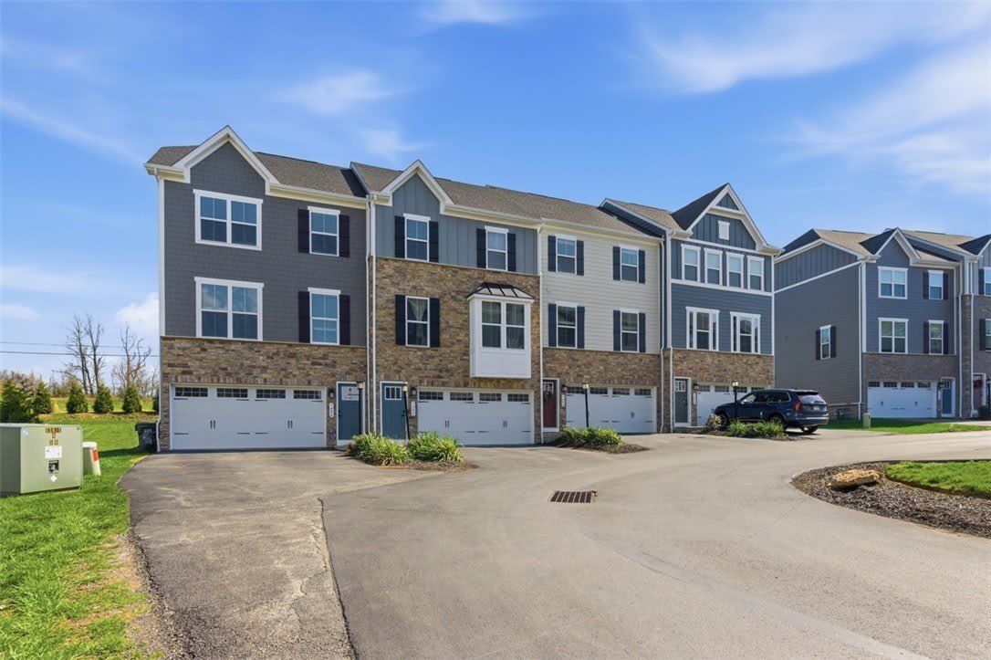 7402 Chestnut Way – photo 1