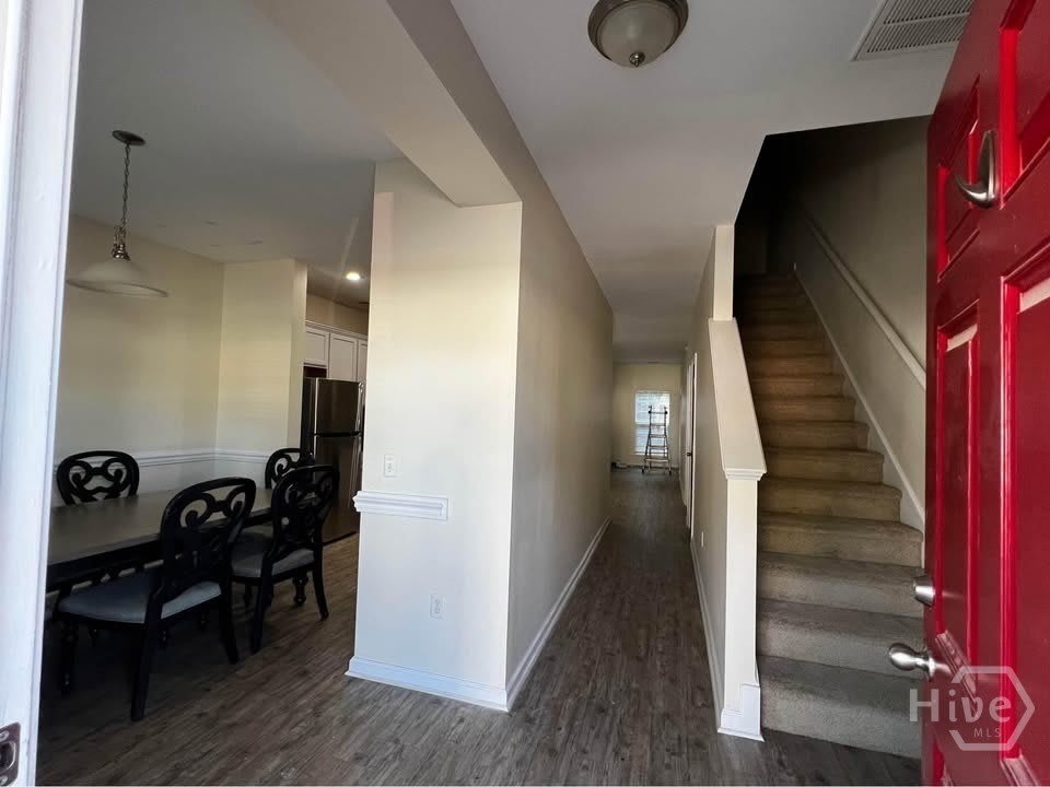 31 Falkland Avenue – photo 2