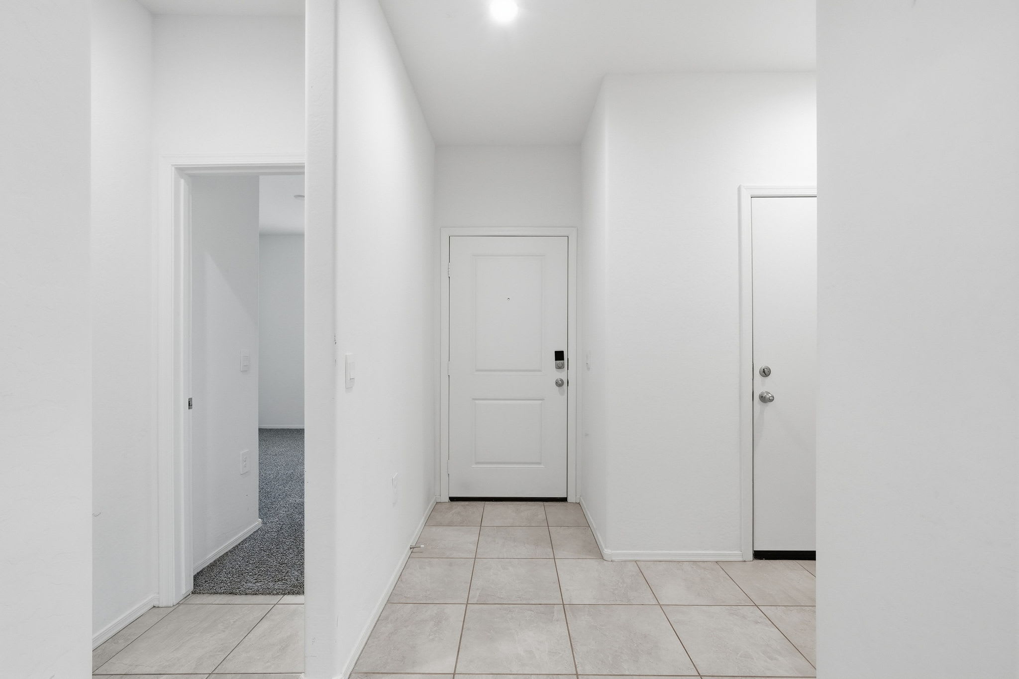 1575 East Fletcher Drive – photo 5
