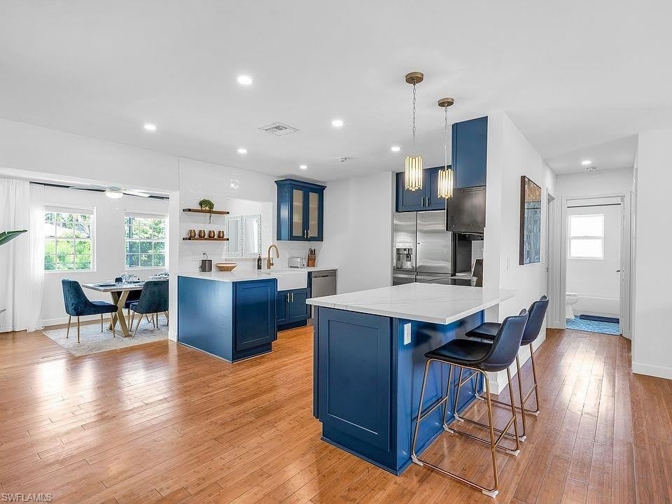 250 Willowick Dr – photo 2