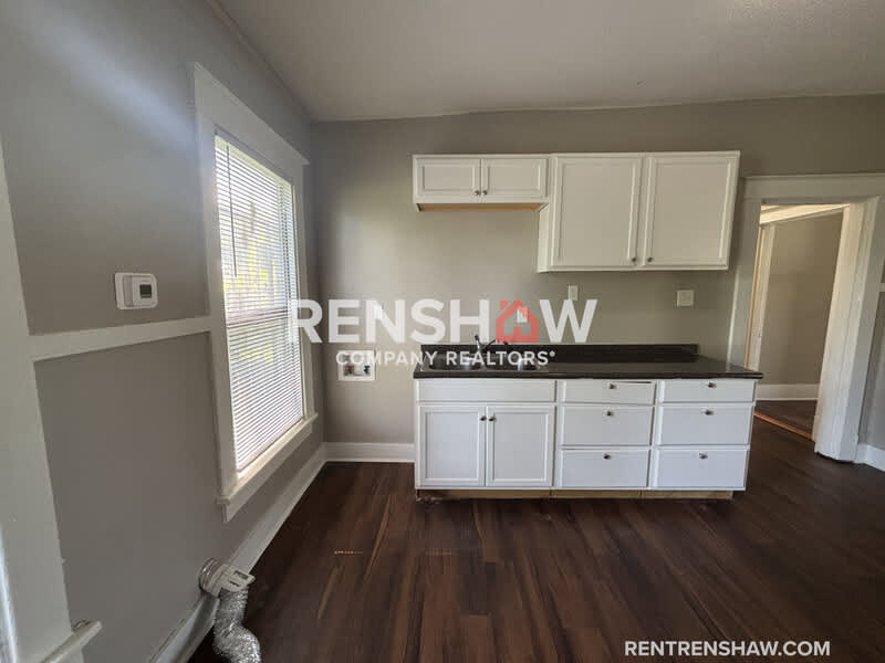 696 Decatur St – photo 1