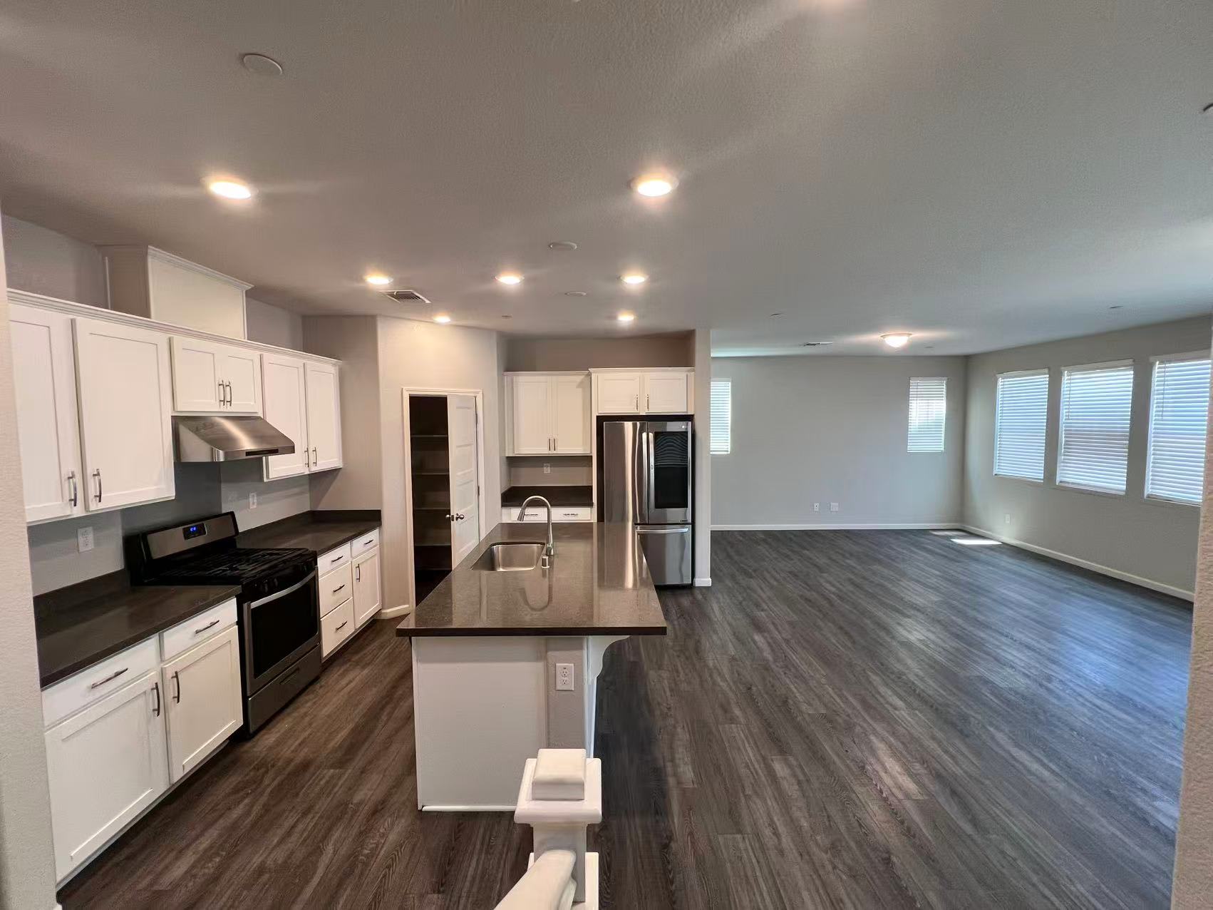 2727 Mabry Drive – photo 1