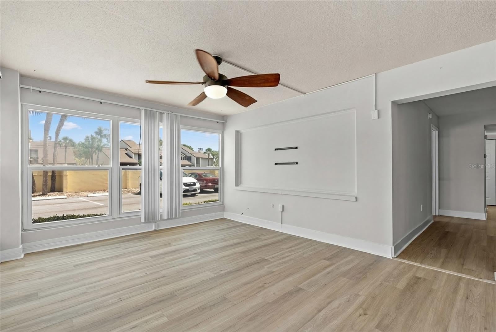 4780 COVE Circle – photo 2