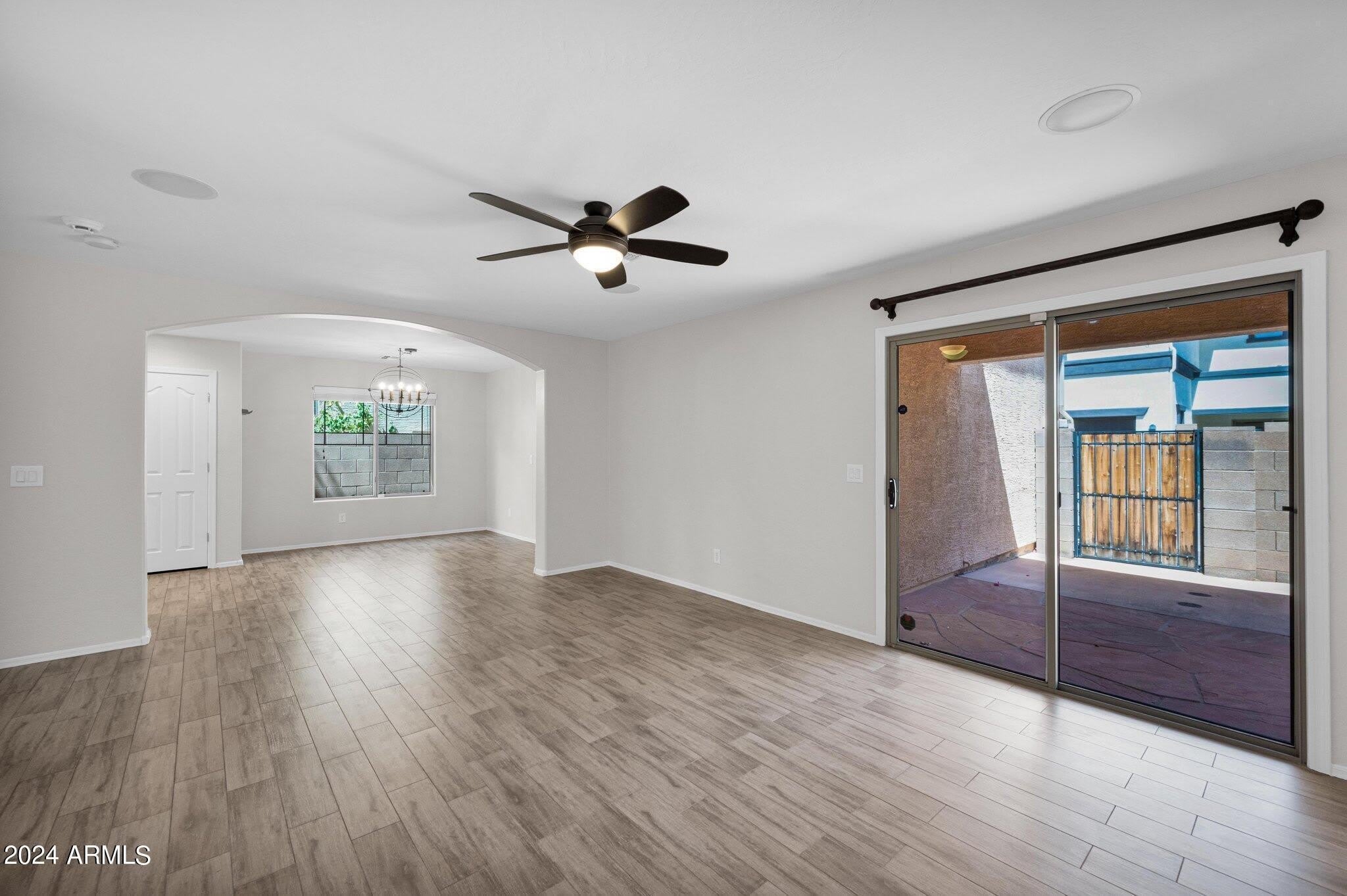 2532 E Vermont Drive – photo 5