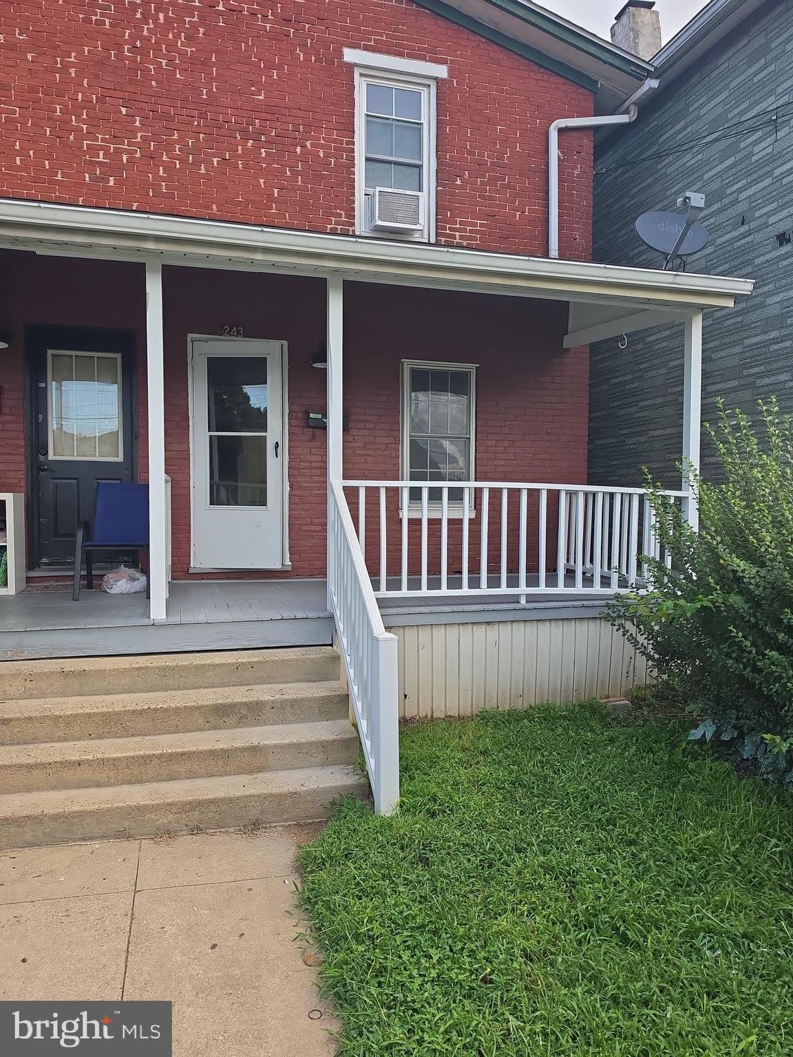 243 E Valley Road – photo 1