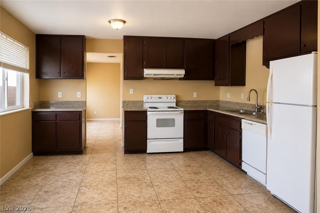 4080 Studio Street – photo 4