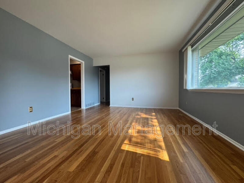 11219 Morgan Ave – photo 3
