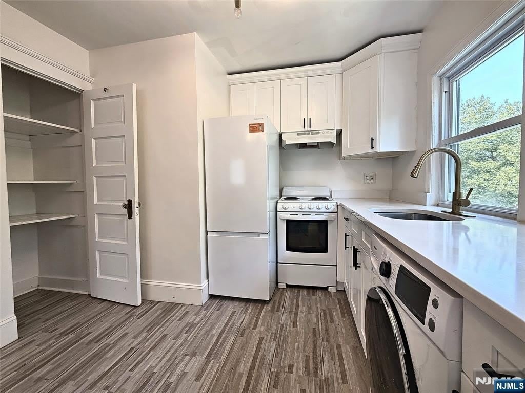 111 Grand Avenue – photo 5