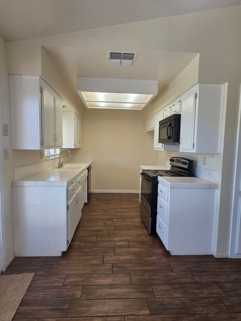 1012 Orangewood St House – photo 4