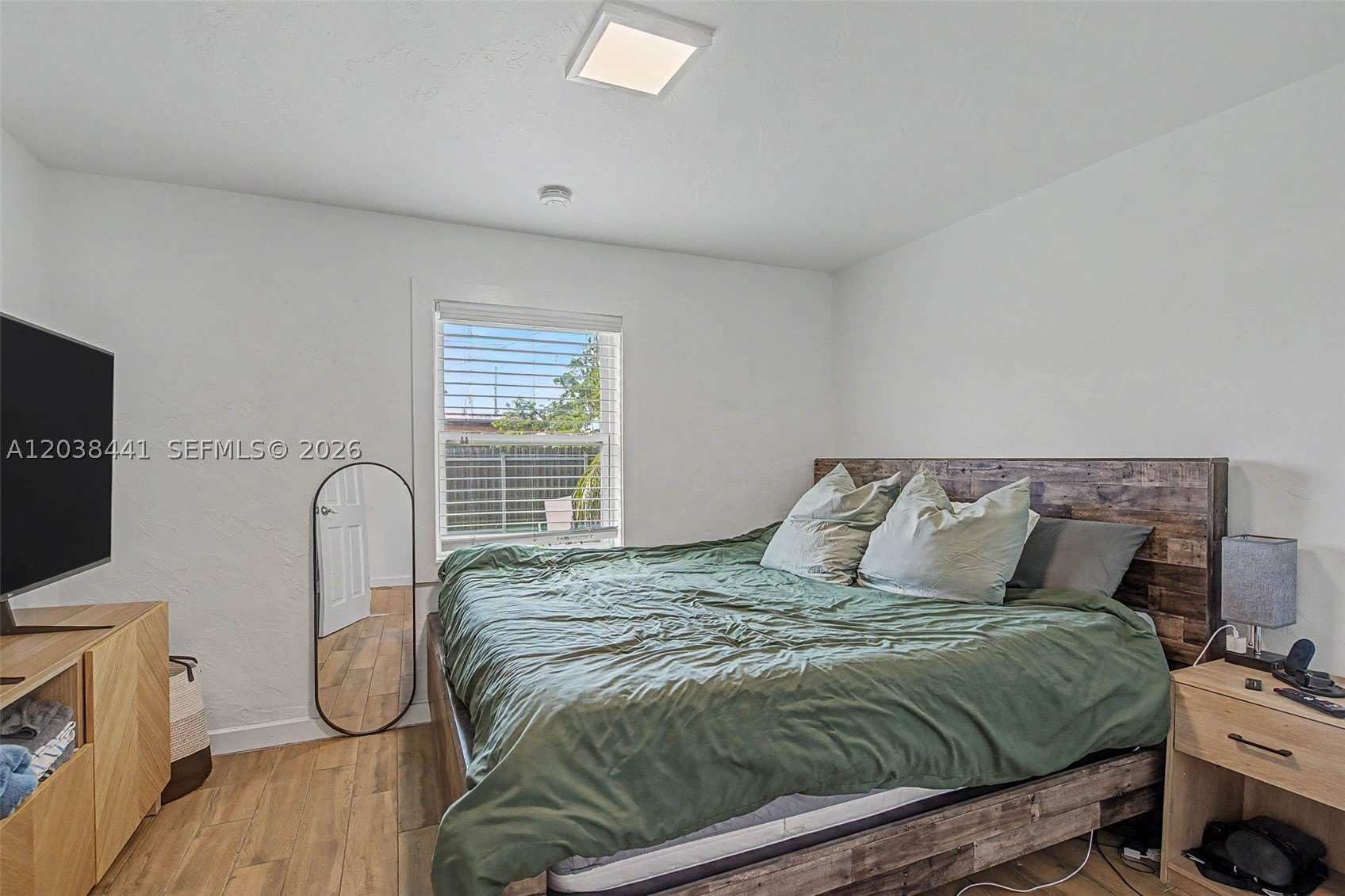 5910 SW 62nd Ter – photo 4