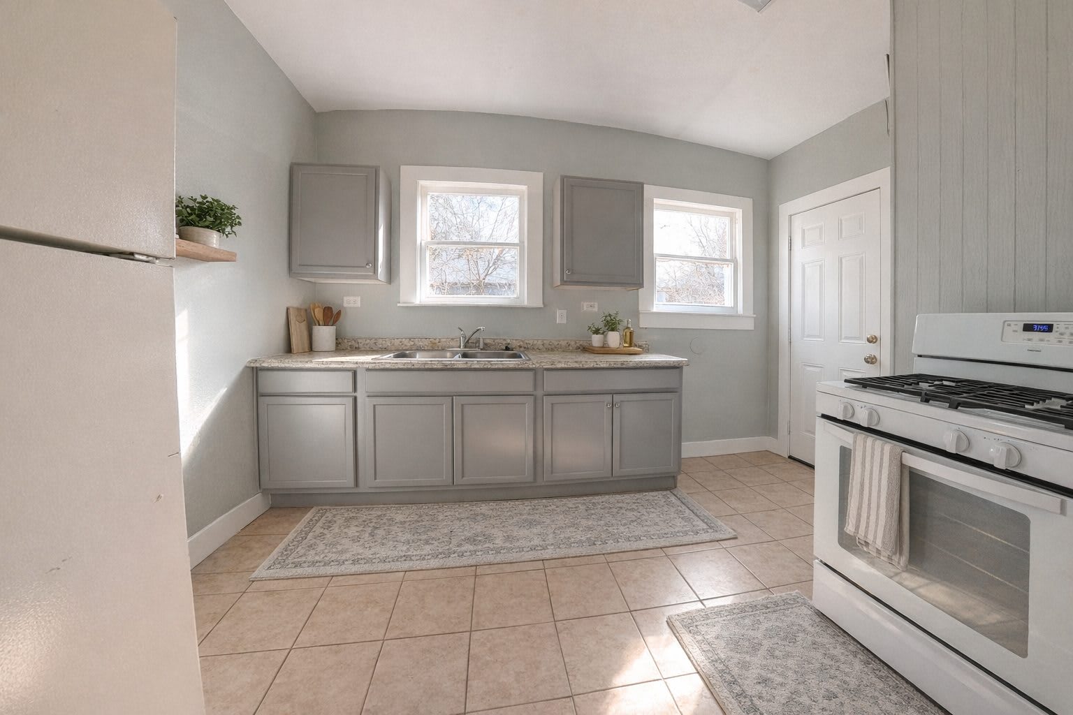 540 Kayton Avenue – photo 5